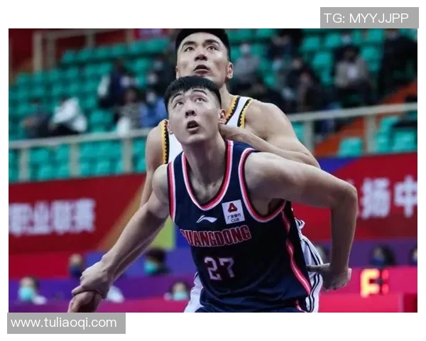 南京同曦迎战广东队期待精彩对决两队实力较量引发球迷热情关注